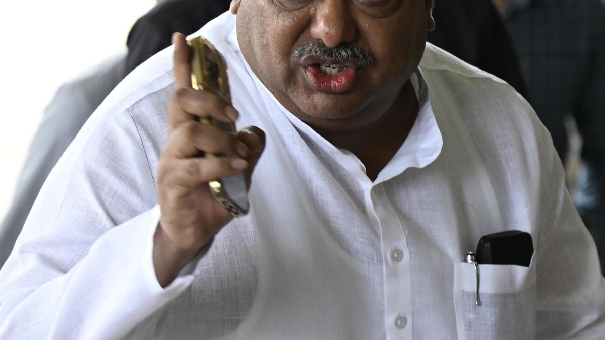 Condemning Yatnal’s use of language, Minister asks him to exercise restraint