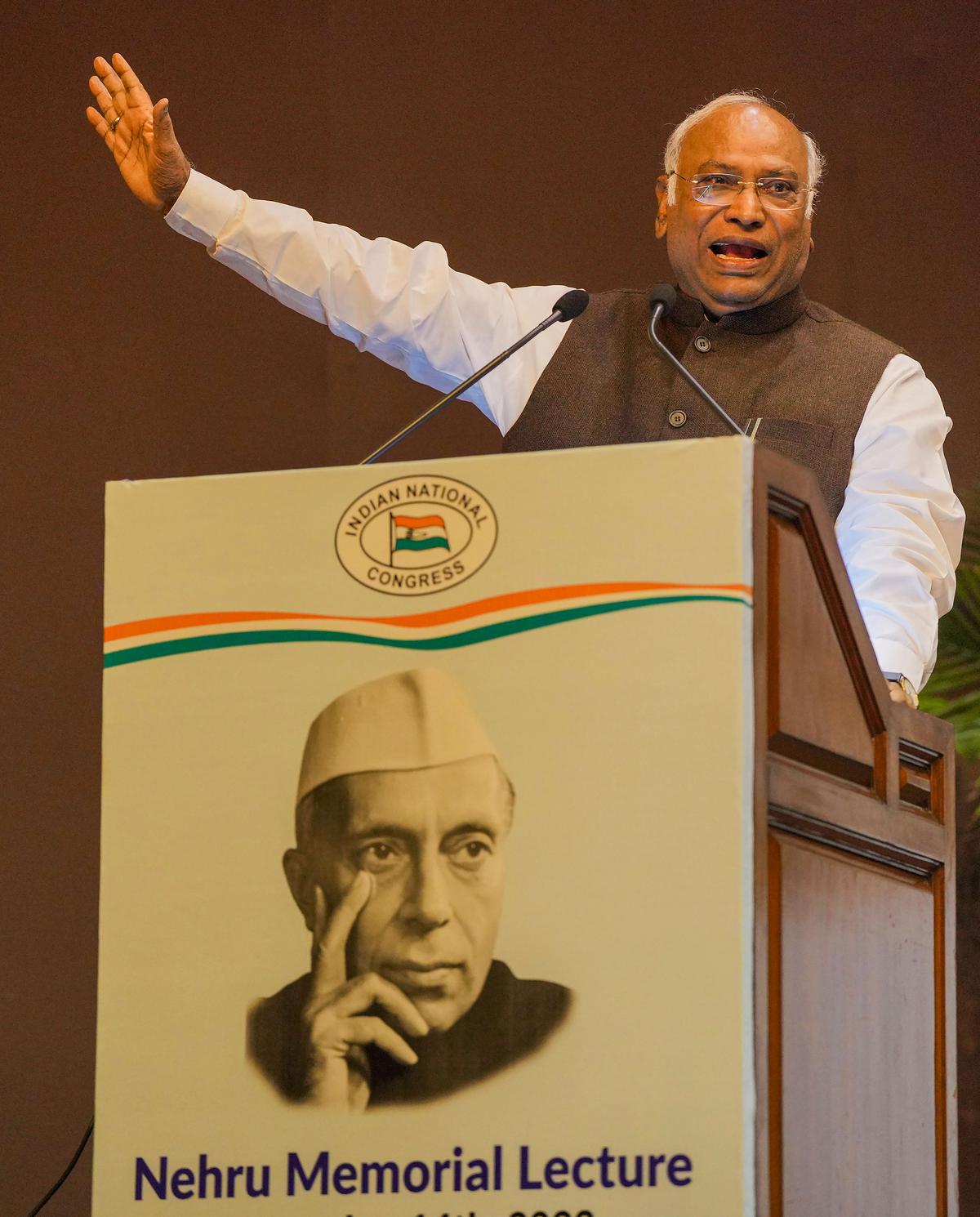 Morning Digest | Kharge targets Modi Govt for following ‘policy of changing names’; Atomic energy, hydrogen power India’s net zero plan, and more