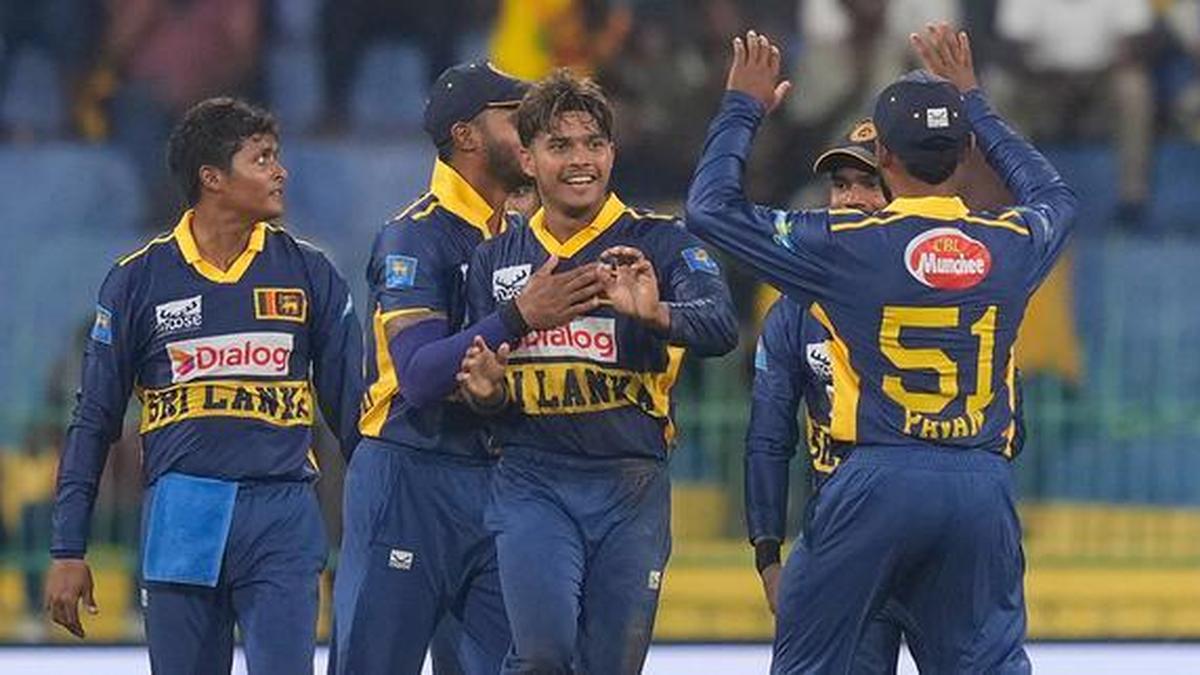 Sri Lanka mengalahkan Inggris di pembukaan ODI