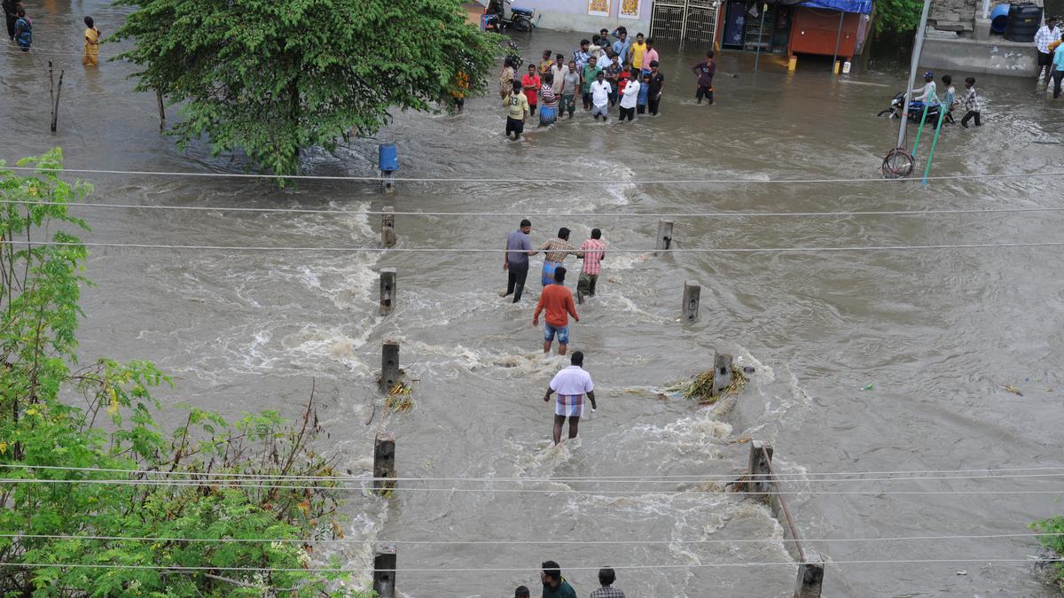 Rain water inundates tenements in Erode