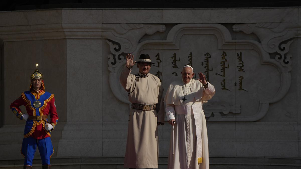 Pope Francis to lead interfaith dialogue in Mongolia