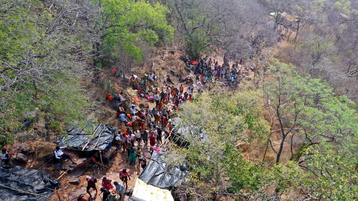 Pilgrims from Maharashtra, Karnataka make beeline for Srisailam  ahead of Ugadi