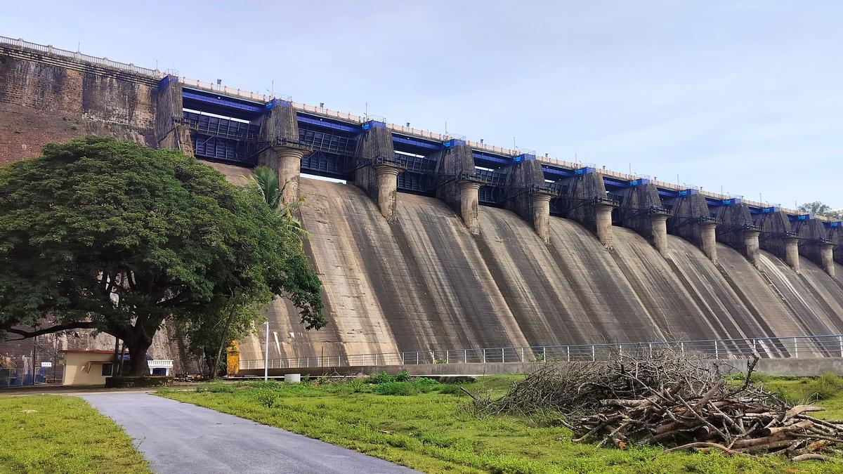 Heavy rains push up cumulative storage in hydel reservoirs to a record level of 86%