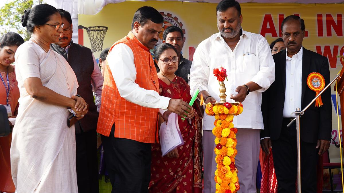 Inter-university netball tourney for women begins in Vijayawada