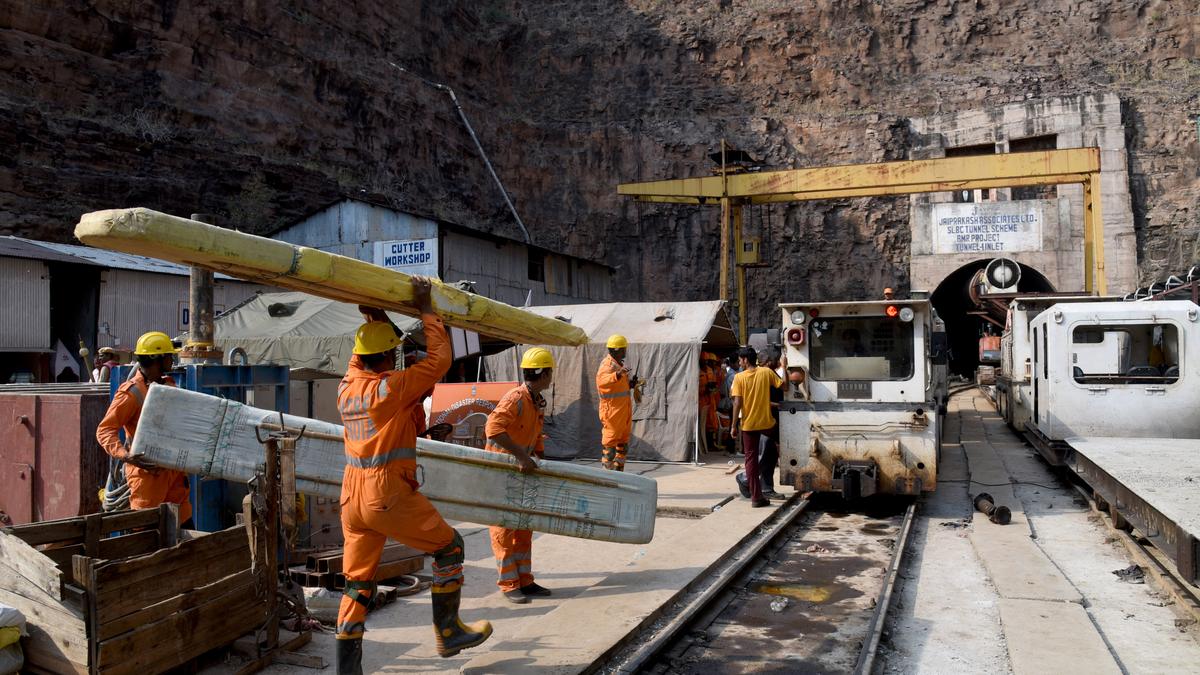 Telangana tunnel collapse live updates: Rat miners of Uttarkashi Silkyara tunnel fame roped in for rescue at SLBC site