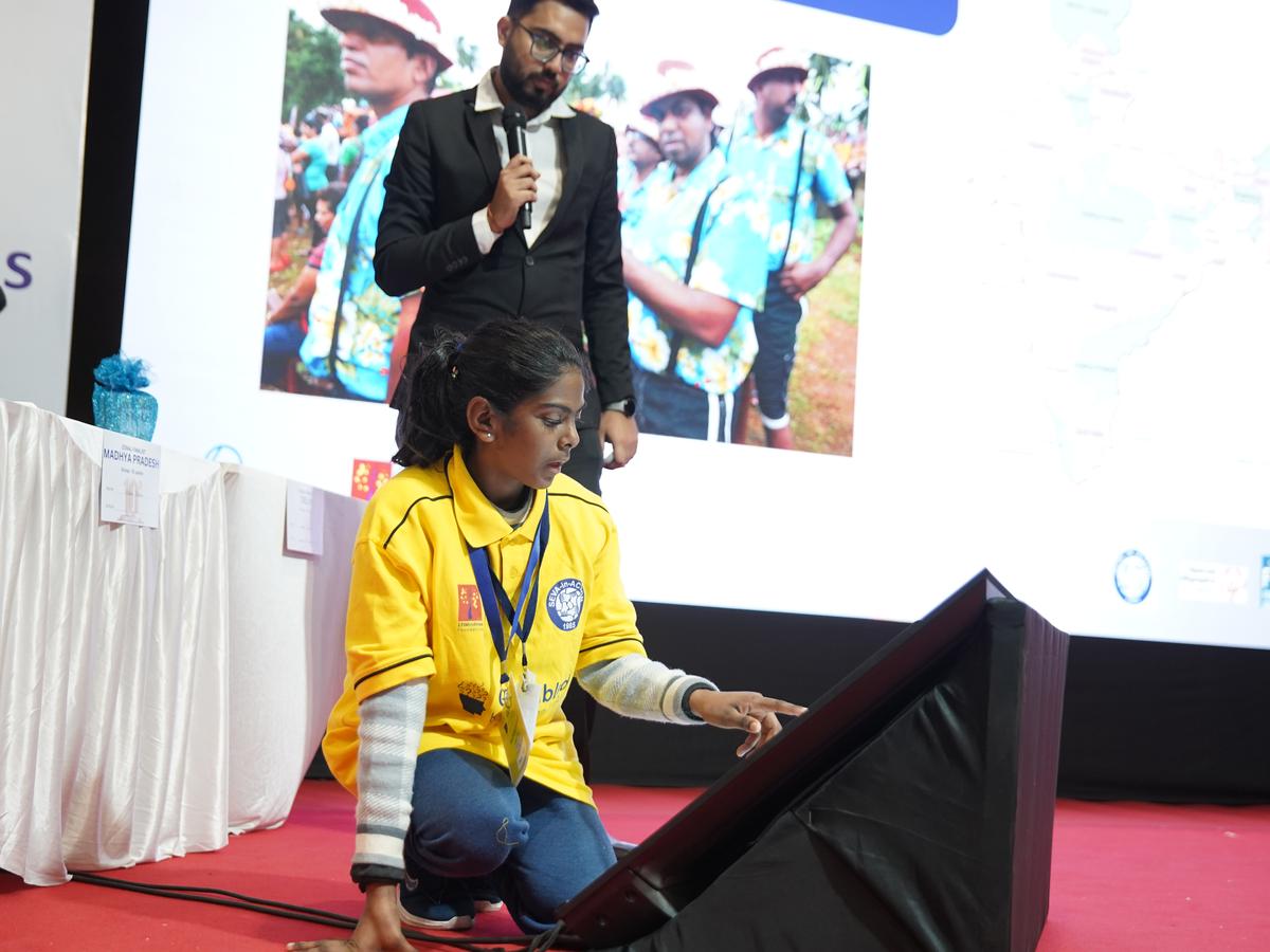 Student participating in Quizabled