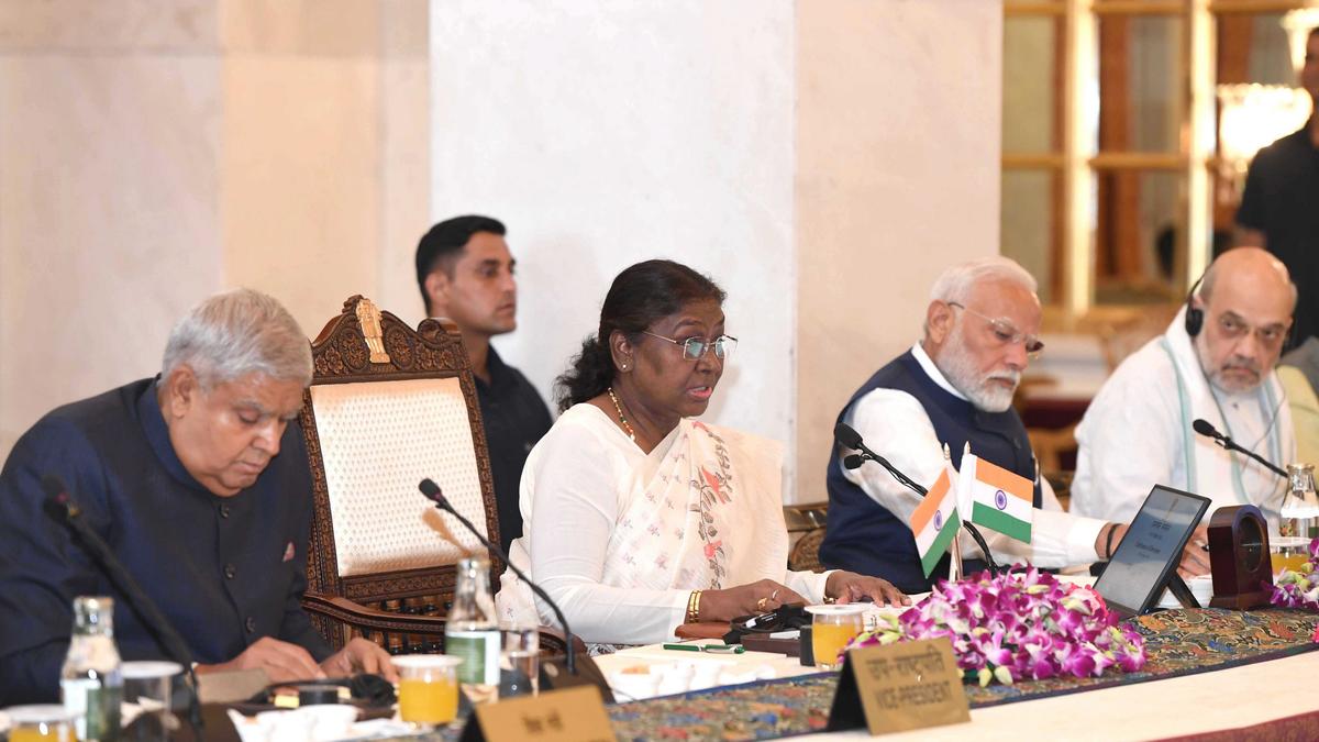 Governor should be a bridge between Centre and State: PM Modi at Conference of Governors