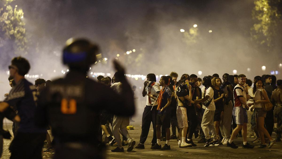 Paris police detain 45 after violence erupts during celebrations of PSG’s Champions League title