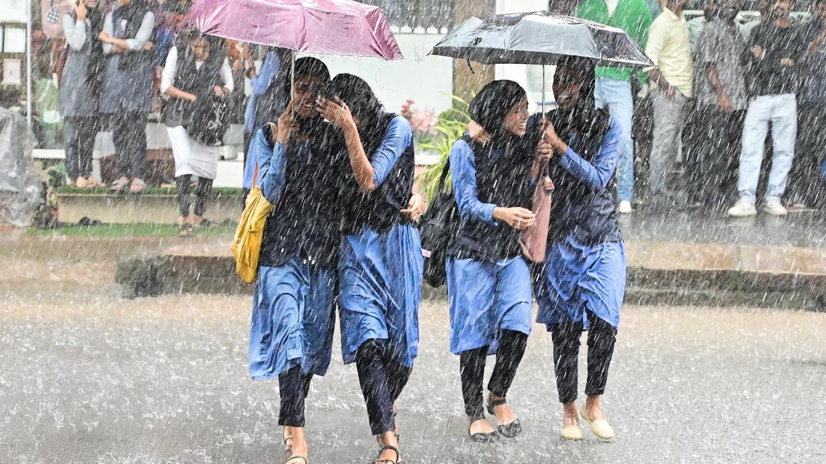 Kerala rain | IMD issues orange alert for three districts