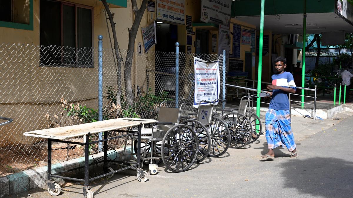 Medical negligence at Erode GH: Two contract staff placed under suspension