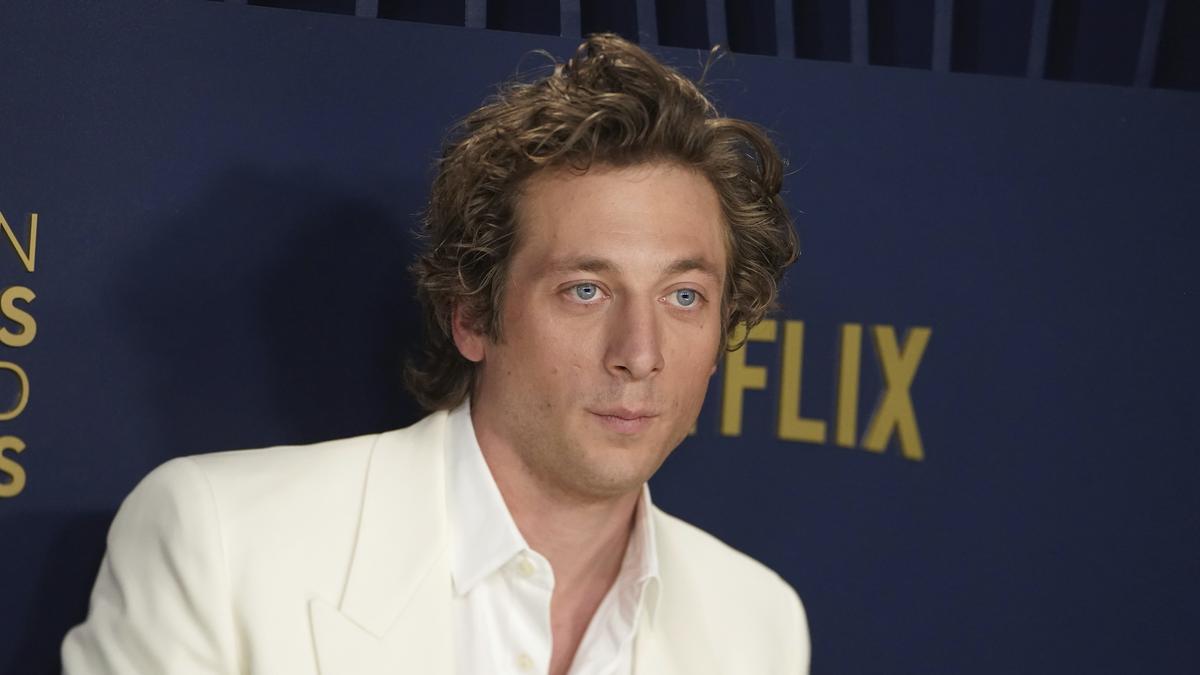 Jeremy Allen White set to star in bisexual romance drama ‘Enigma Variations’