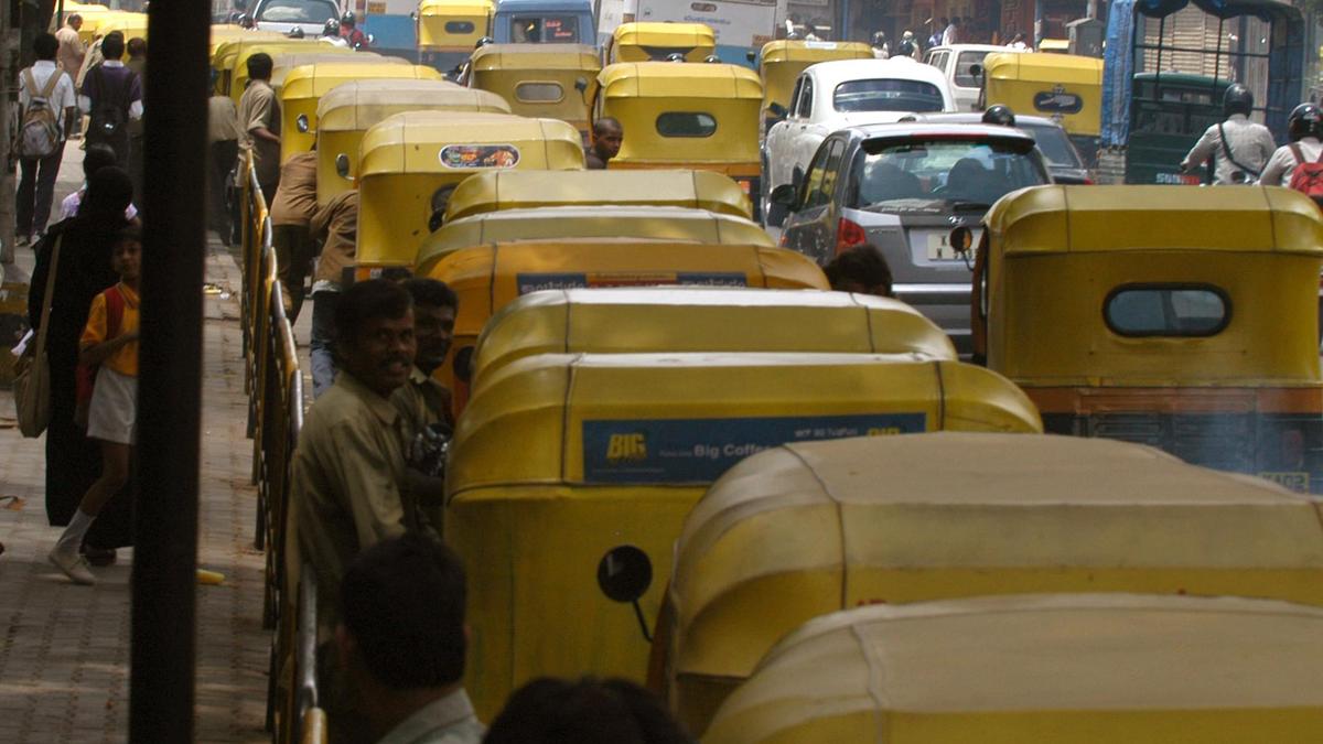Long queues of autos witnessed outside fuel stations in Mysuru