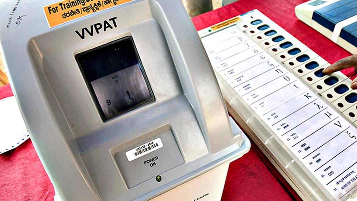 https://th-i.thgim.com/public/incoming/vwcioh/article69769212.ece/alternates/LANDSCAPE_1200/IMG_EVM_-_VVPAT__Karnata_2_1_J8DSJ5UT.jpg