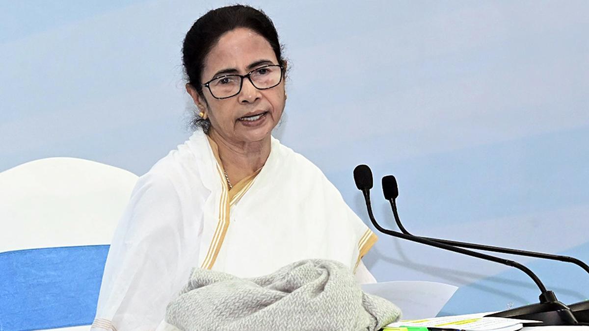 Shah Rukh, Salman too facing threat, says Mamata Banerjee after attack on Saif Ali Khan