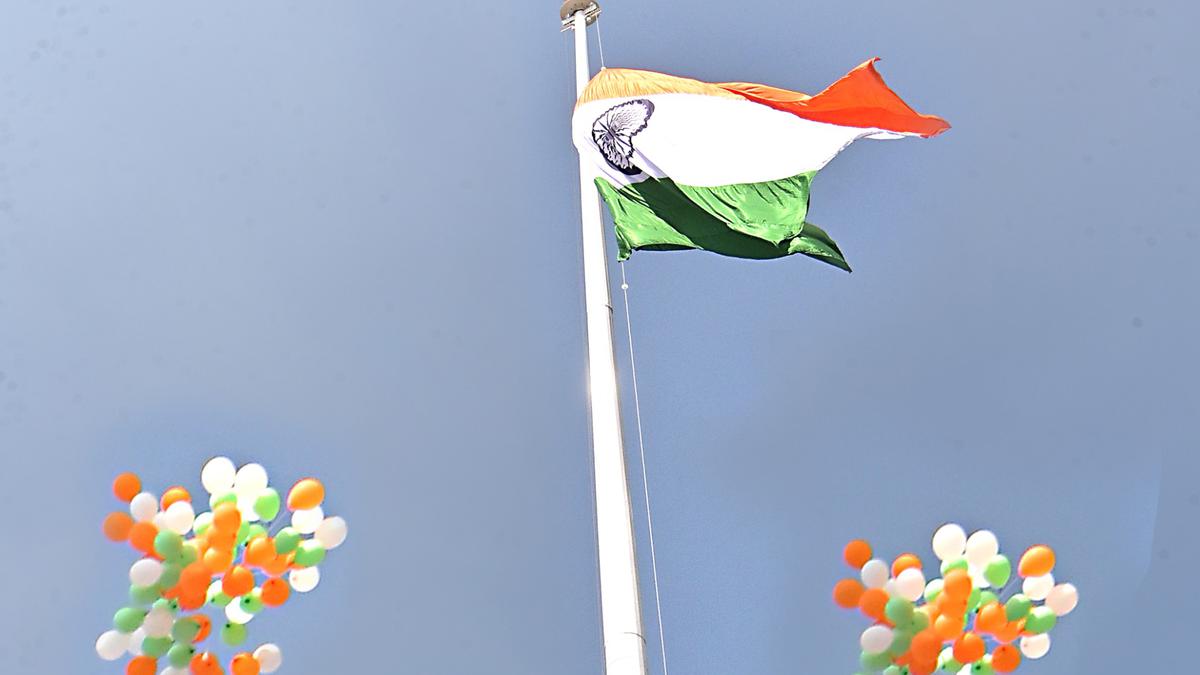 Andhra Pradesh Governor hoists the national flag on 150-foot high flagpole in NTR District