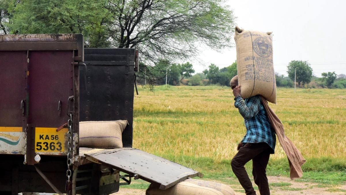 Rabi 2024-25 paddy procurement crosses 72 lakh tonnes, 13 lakh tonnes more than 2022-23: Telangana Irrigation Minister