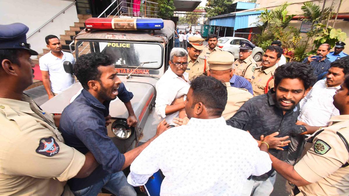 Visakhapatnam: Andhra University Vice-Chancellor, TTD Chairman violated MLC poll code, allege FDNA and CITU