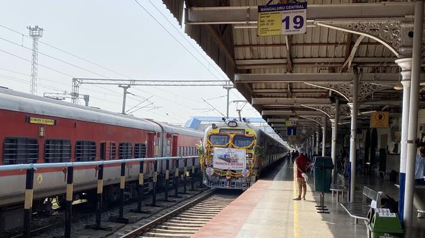 Southern Railway asked to extend Mumbai-Thokur Special up to Mangaluru Central