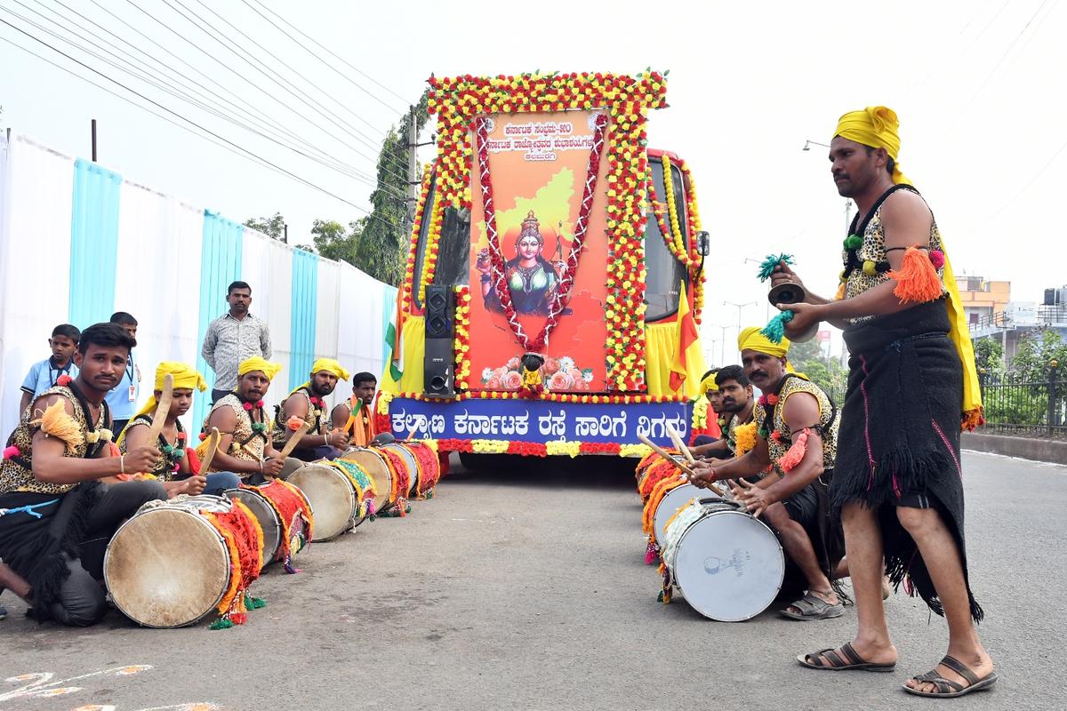 Love for Kannada should not be confined to Rajyotsav but internalised to be part of our life