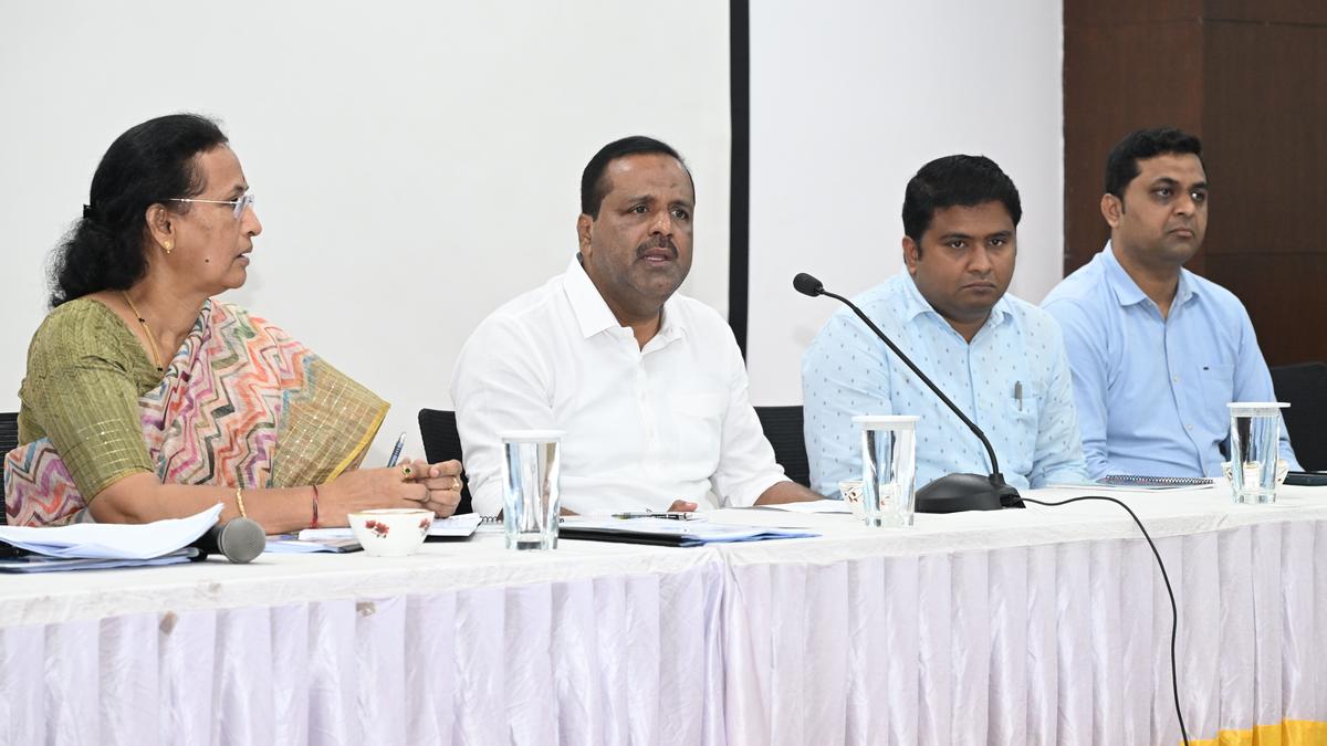 Speaker of Legislative Assembly and MLA of Mangaluru U.T. Khader on Sunday, June 30, asked the MESCOM top brass to build electricity infrastructure at Ullal, Mulky, and Moodbidri areas on the outskirt