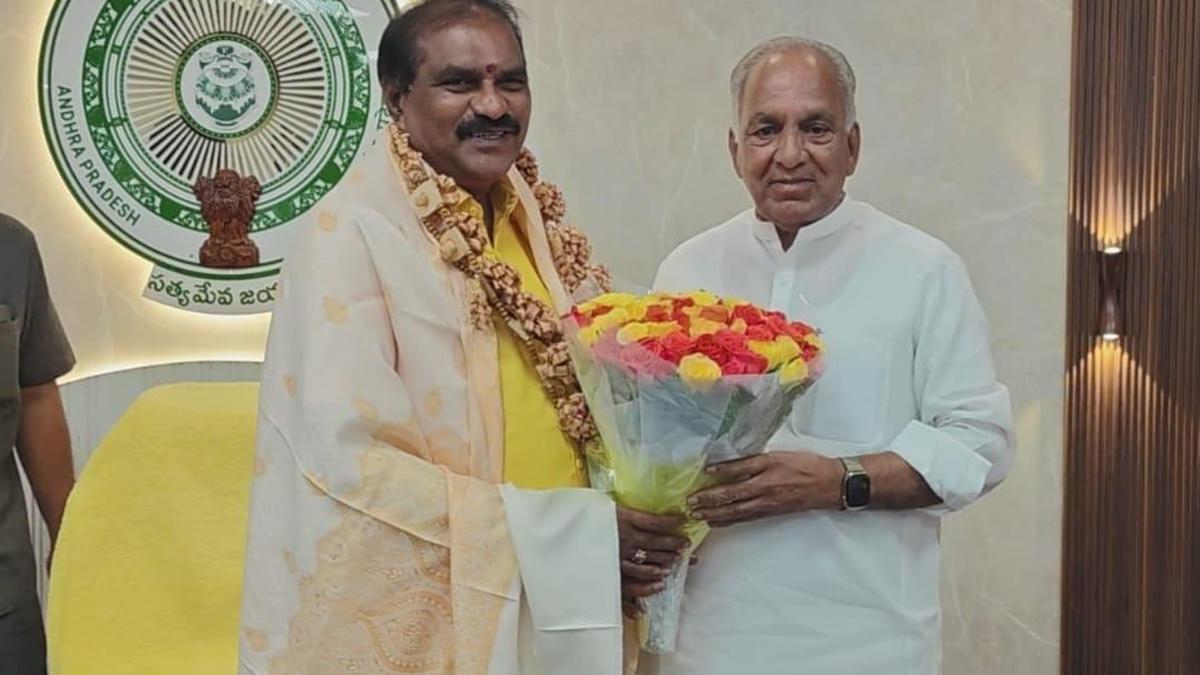 Andhra Pradesh and Karnataka Ministers discuss Tungabhadra water issues and dam gate works