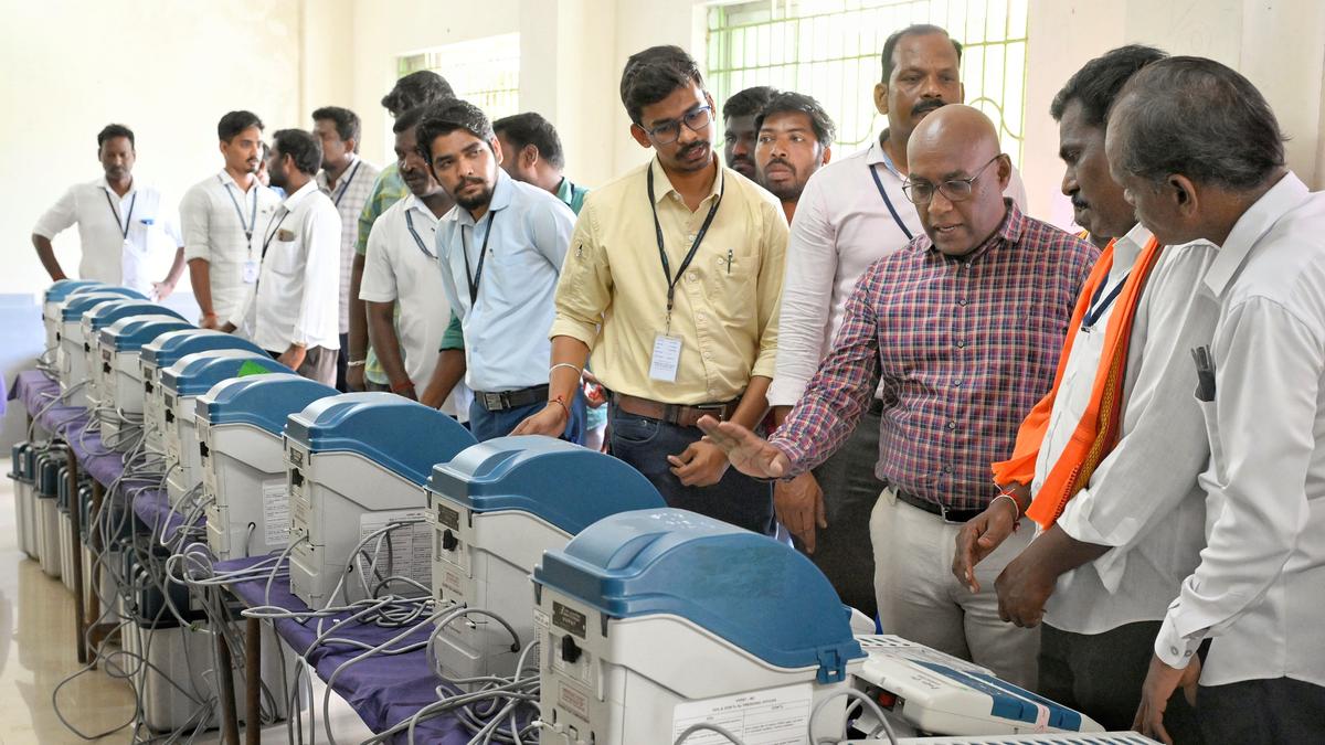 Vikravandi bypoll | Mock polling held to check EVMs, VVPAT machines