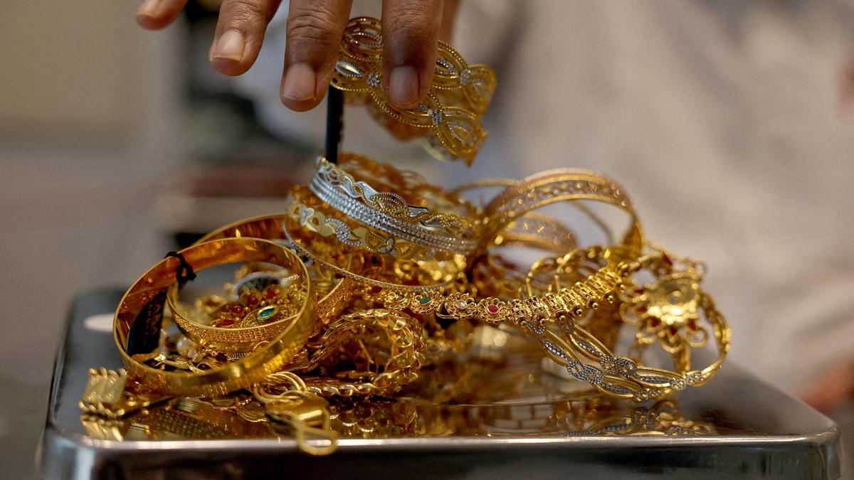Silver declines 5% to ₹2.55 lakh a kg, gold drops to ₹1.58 lakh per 10g