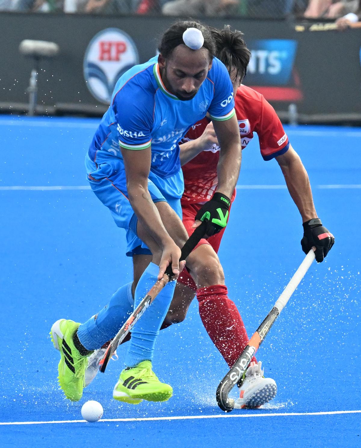 সোমবার, 01 সেপ্টেম্বর, 2025 এ রাজগীরে হিরো এশিয়া কাপ হকির সময় অ্যাকশনে দিলপ্রীত সিং। সোমবার, 01 সেপ্টেম্বর, 2025 এ রাজগীরে হিরো এশিয়া কাপ হকির সময় অ্যাকশনে দিলপ্রীত সিং।