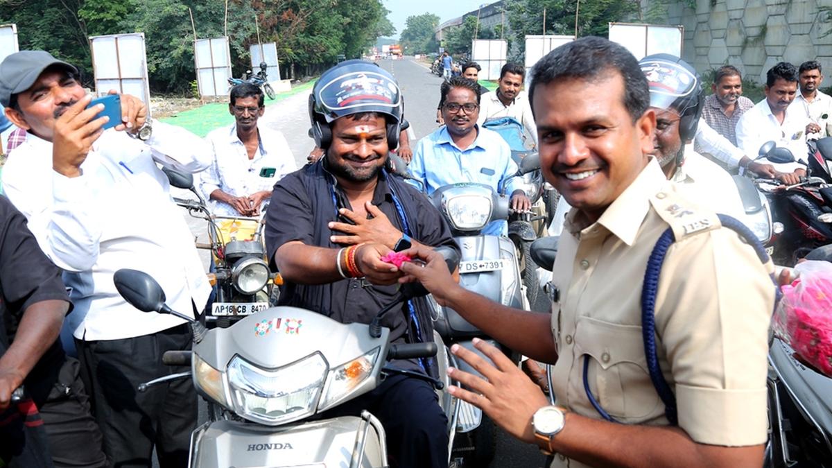 Guntur SP launches two-wheeler rally to spread awareness on use of helmets