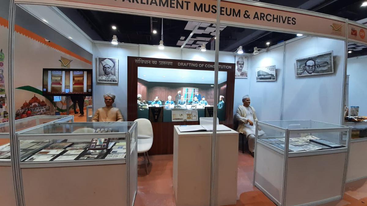 Rare images of India’s first R-Day celebrations, Constituent Assembly meetings on display at Book Fair