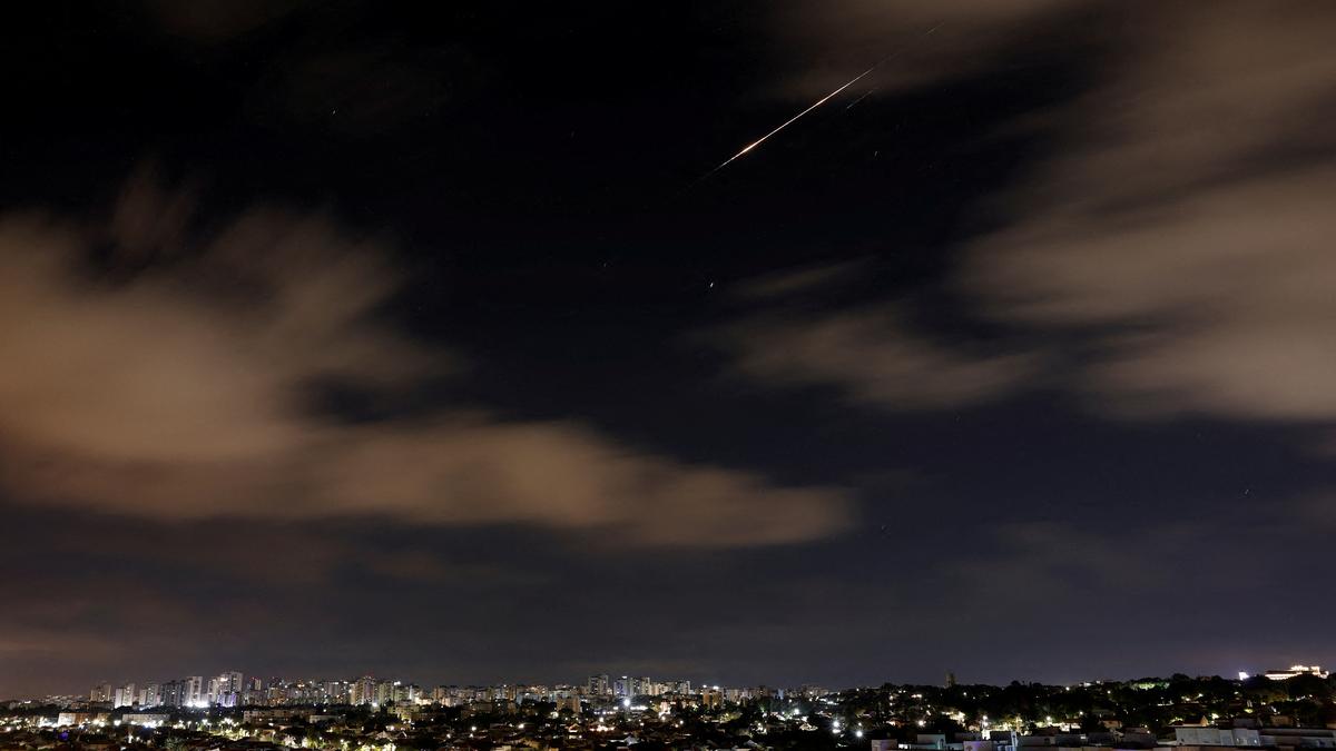 Israel-Hezbollah conflict: air raid sirens sound across Tel Aviv