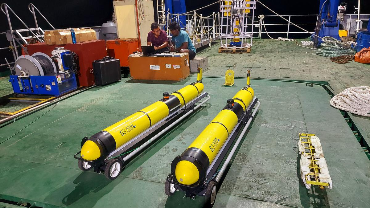 Indian National Centre for Ocean Information Services deploys two more deep sea gliders into the Bay of Bengal to study climate change