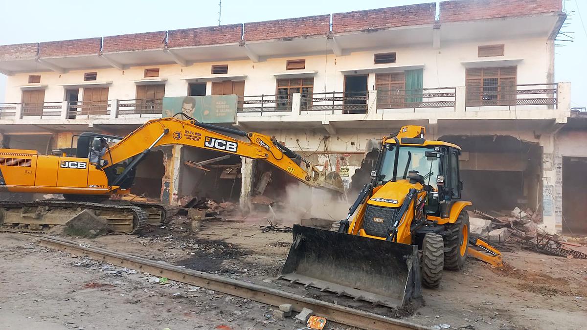 Alleged involvement in crime not a ground for bulldozing private property: Supreme Court