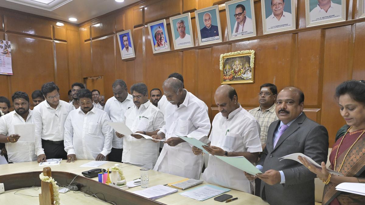 Chief Minister N. Rangasamy administers Constitution Day pledge