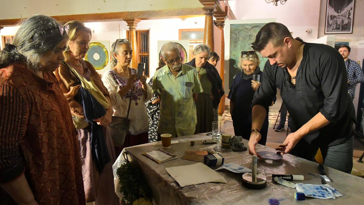 French artist breaks the mould with hybrid technique