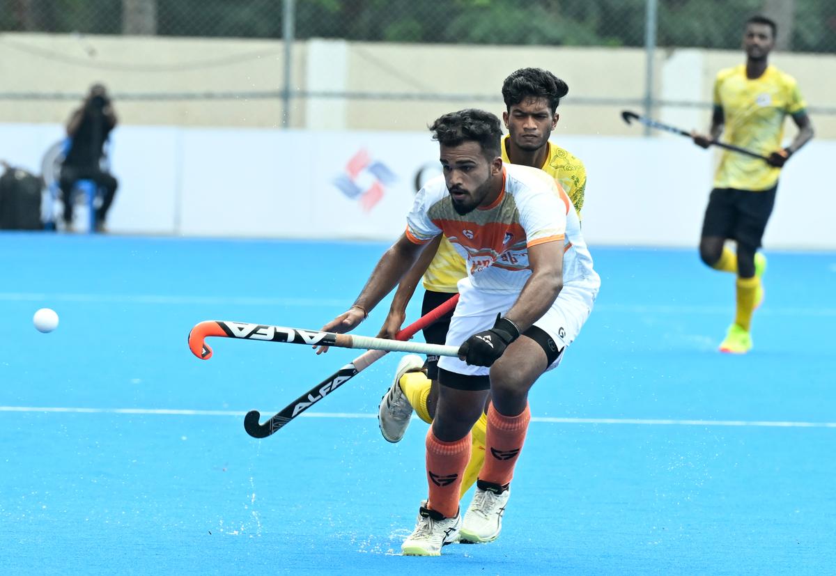 Rohan Patil struck for Maharastra.