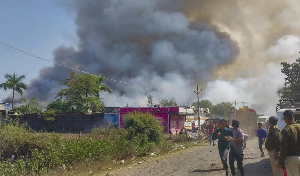 11 dead, 149 injured in massive blasts at M.P. firecracker factory; more workers trapped in debris - The Hindu