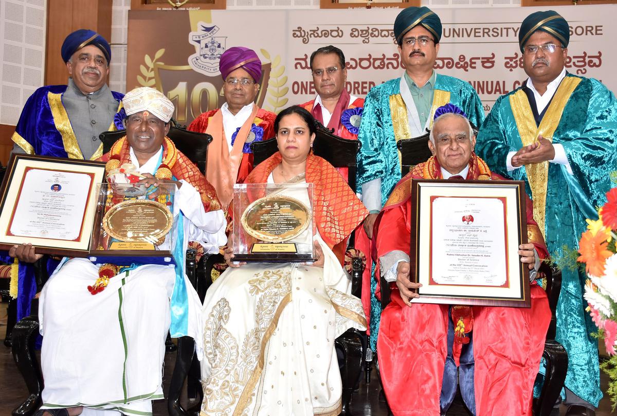 Mysore University confers honorary doctorate on Puneeth ...