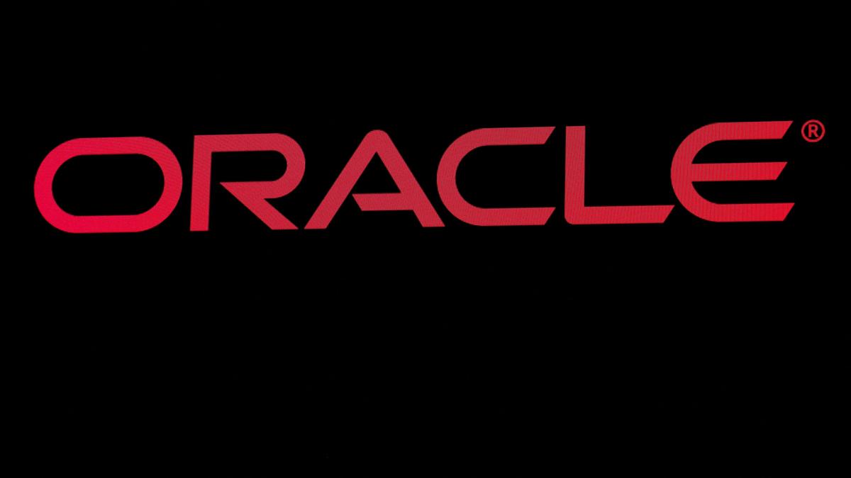 Oracle bonds sell off as AI investment fuels investor concerns