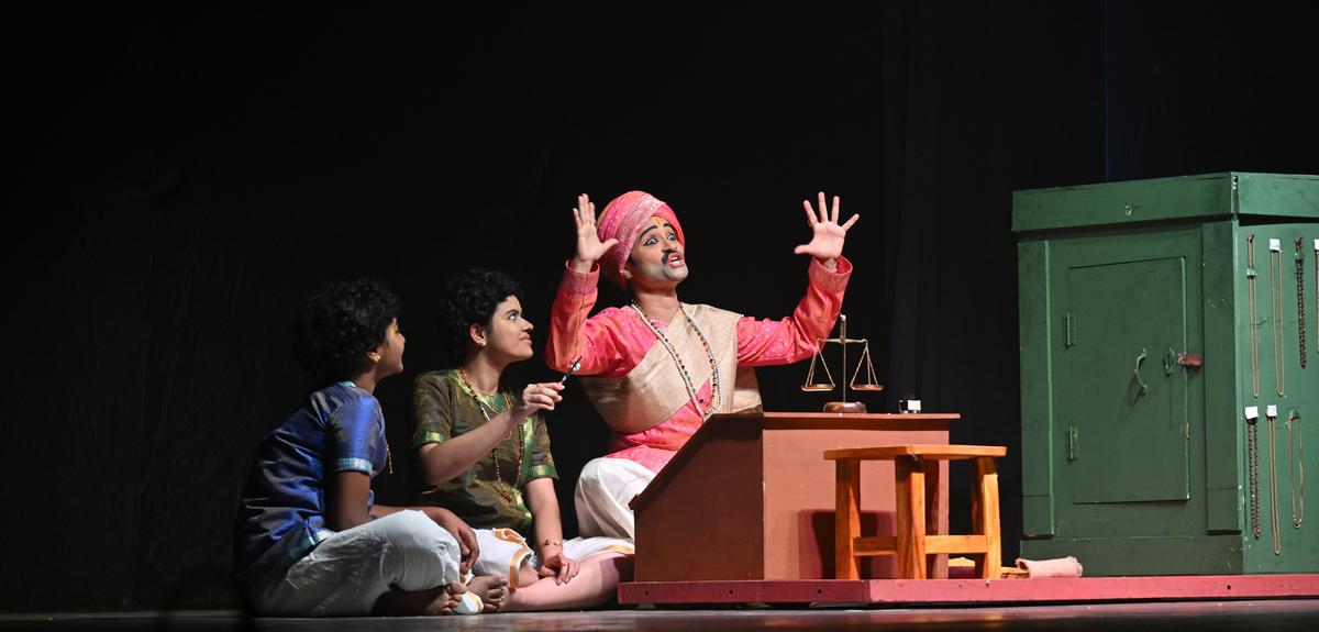 There were 14 performers with many donning multiple roles