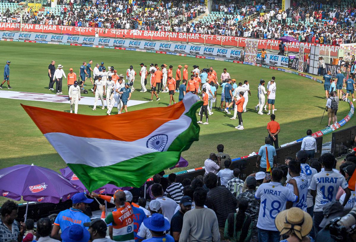 Ind vs Eng 2nd Test  Bumrah and Ashwin ensure there is no twist