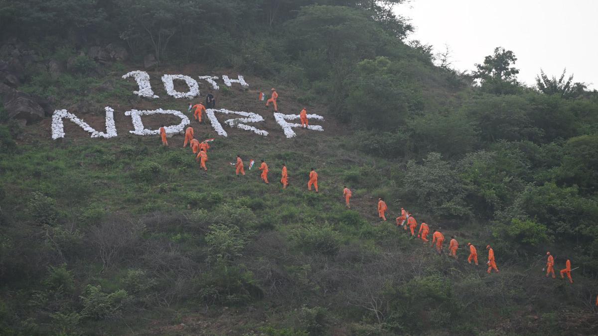 NDRF personnel organise ‘Har Ghar Tiranga’ campaign in Krishna district