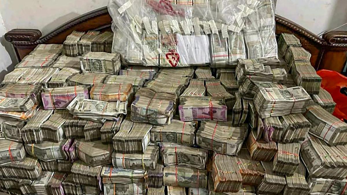 Series of cash seizures by Central agencies in Bengal puts Trinamool in a tight spot