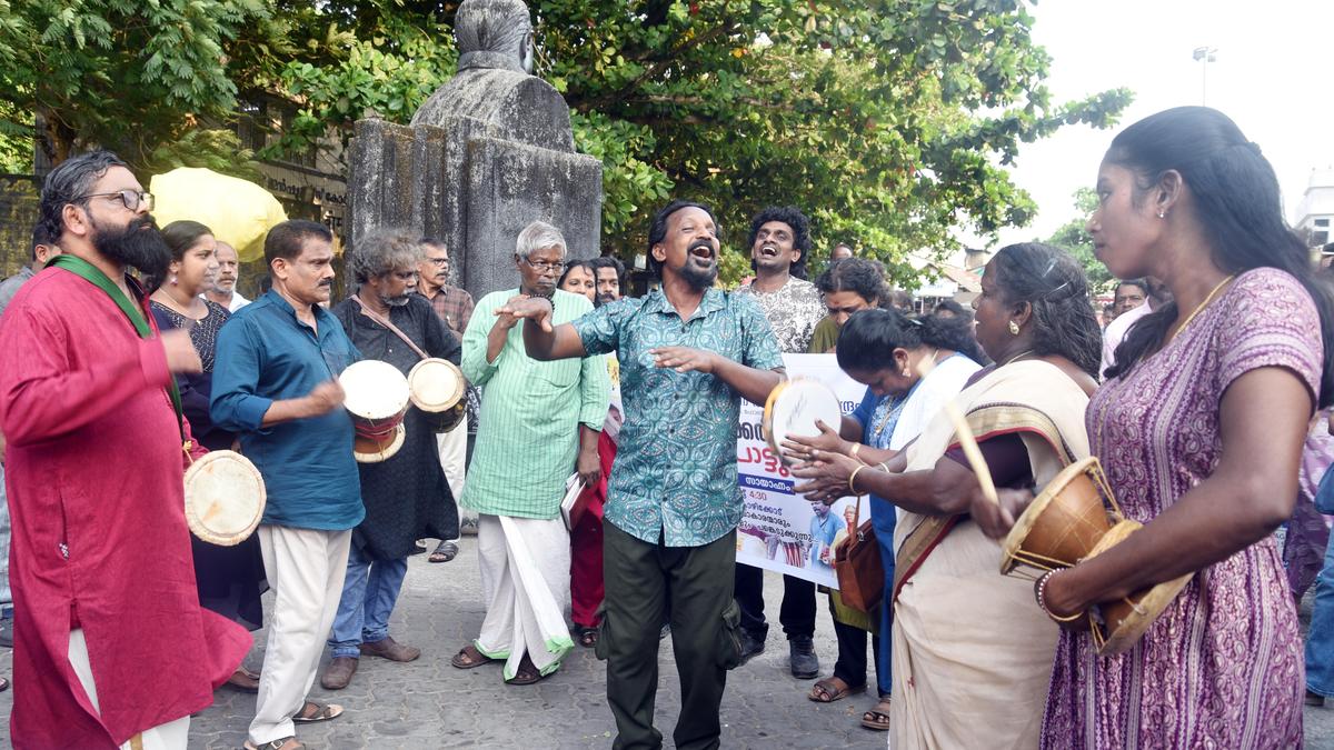 Folk artistes in Kozhikode stage cultural protest demanding justice for Nithin Raj