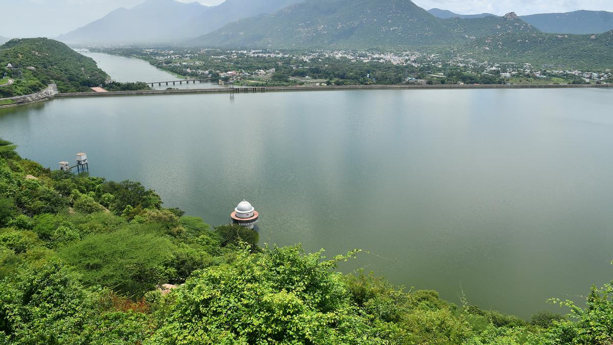 Water level at Mettur dam stands at 120 feet