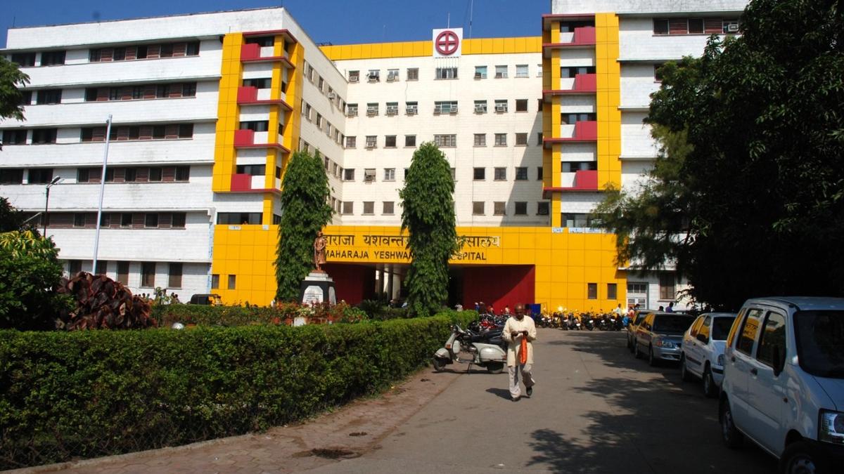 Deaths of newborns bitten by rats: Tribal group stages protest at Indore hospital