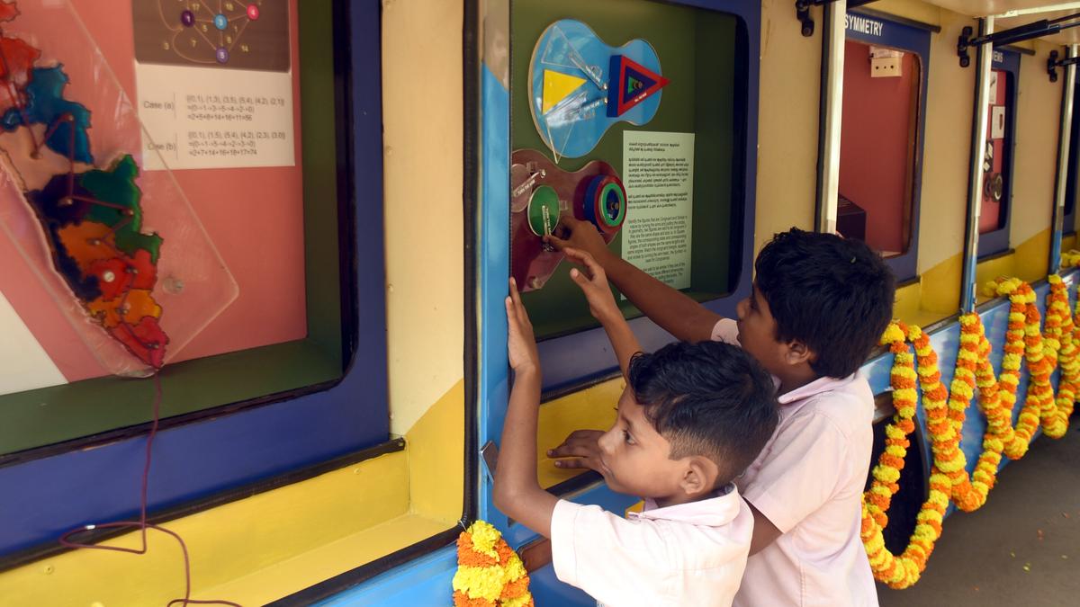 ‘Exhilarating Math’ mobile exhibition launched at RSC