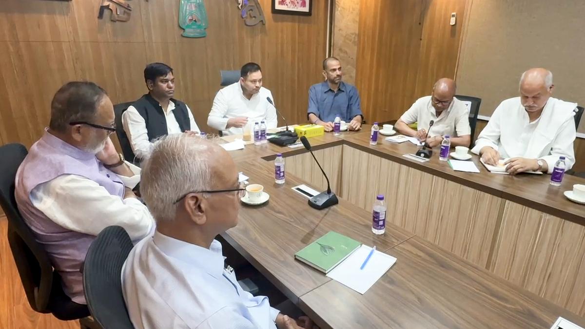 Bihar Assembly election LIVE: Mahagatbandhan manages to settle seat-sharing deal after hectic parleys