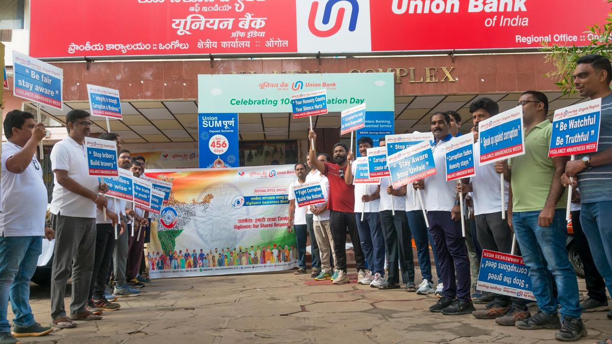 Walkathon held to create awareness on vigilance activities in banking sector