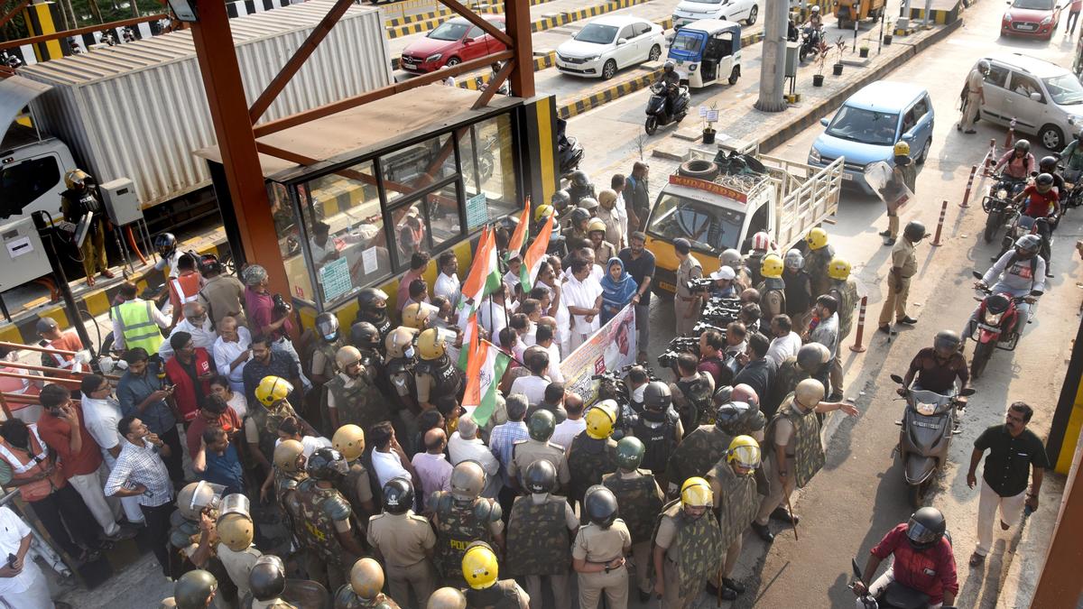 Toll Plaza on Kozhikode Bypass: Collector to hold meeting